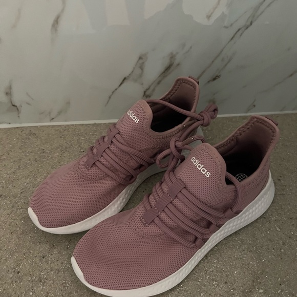 Adidas Women's Mauve Sneakers - Picture 3 of 3